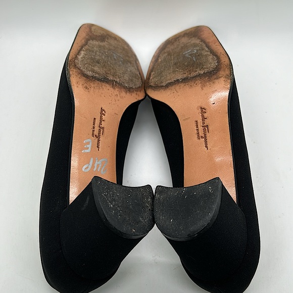Salvatore Ferragamo Authenticated Black Block Heel Shoes **Size 7**🌺🌺 - Picture 9 of 10
